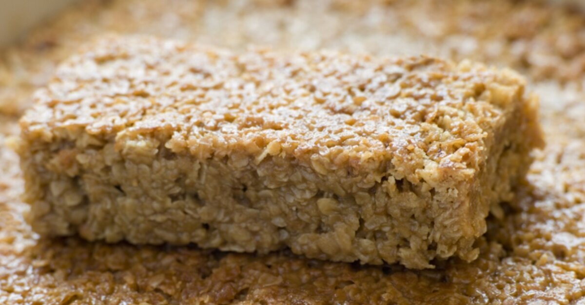 MapleBrown Sugar Oatmeal Breakfast Bars 12 Tomatoes