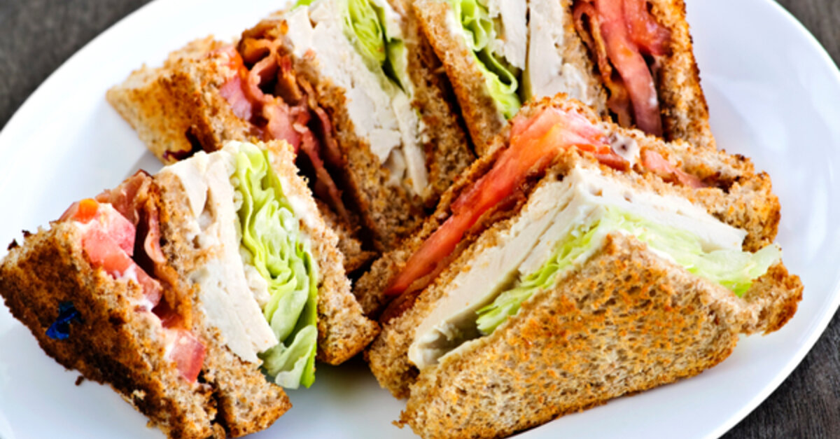 sandwich-recipe-stacked-turkey-tomato-bacon-club-12-tomatoes