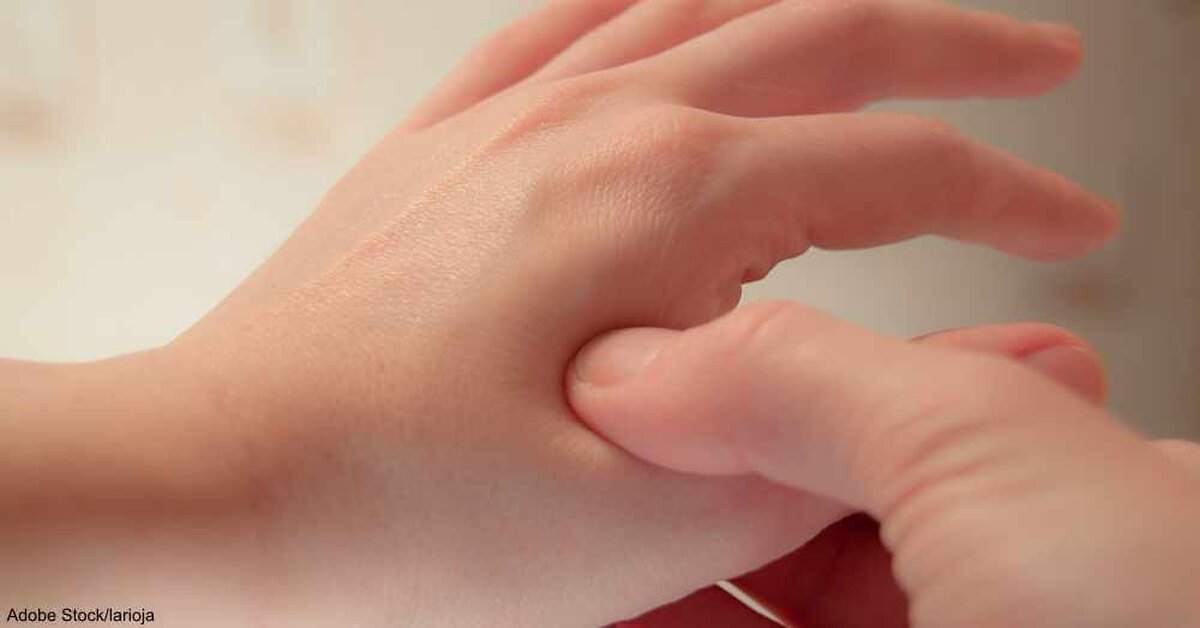 5 Acupressure Points Believed to Help with Diabetes and Blood Sugar