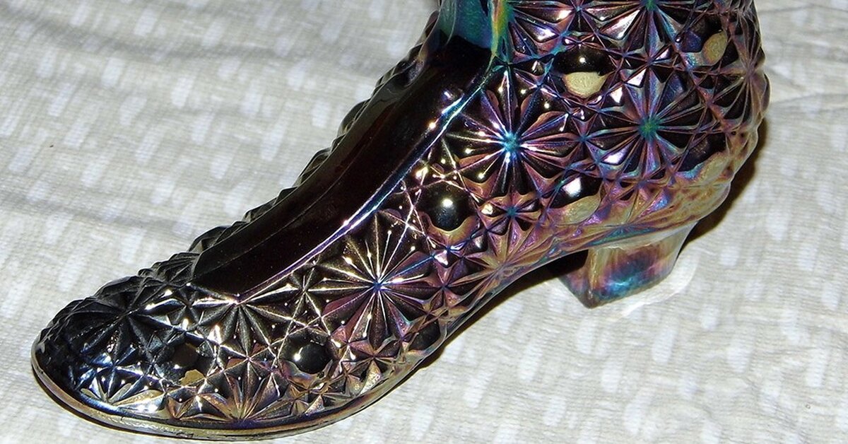 antique glass slipper shoes
